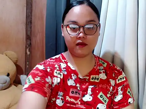  Lylia online show from February 7, 2026, 10:24 pm