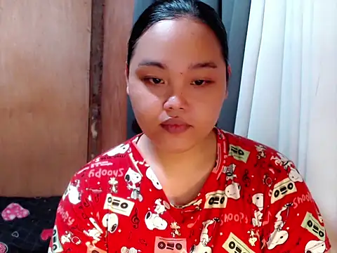  Lylia online show from February 23, 2026, 5:49 am