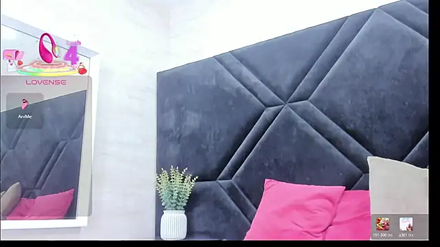 Dantzel  online show from March 30, 2026, 7:04 pm