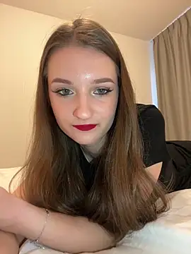 Snapshot of AdelinaEmber chatting on October 12, 2025, 10:47 am AdelinaEmber online show from October 12, 2025, 10:47 am