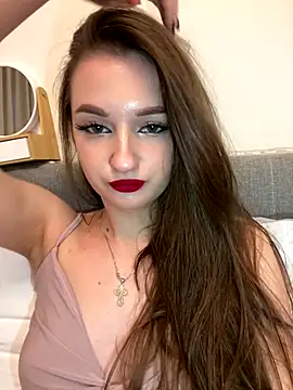 Snapshot of AdelinaEmber chatting on November 6, 2025, 1:45 pm AdelinaEmber online show from November 6, 2025, 1:45 pm