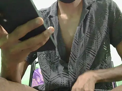 Snapshot of rockyy23boy chatting on October 14, 2025, 5:58 pm rockyy23boy online show from October 14, 2025, 5:58 pm