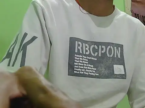 Snapshot of rockyy23boy chatting on October 29, 2025, 3:31 am rockyy23boy online show from October 29, 2025, 3:31 am