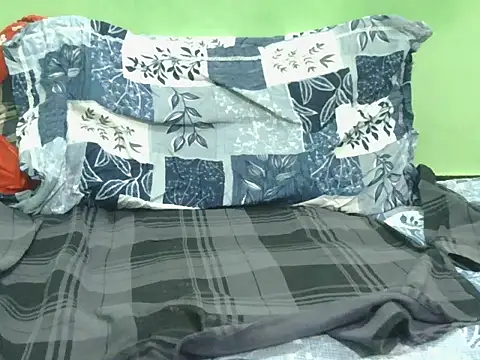 Snapshot of rockyy23boy chatting on November 27, 2025, 1:40 am rockyy23boy online show from November 27, 2025, 1:40 am