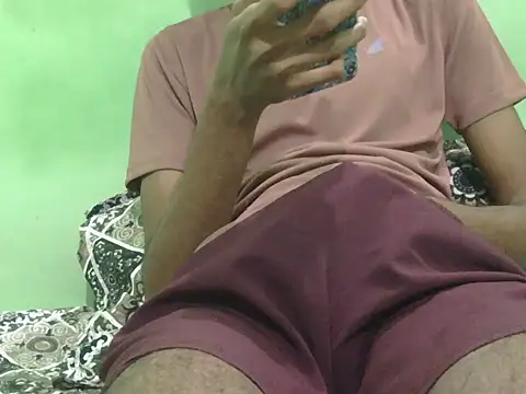 Snapshot of rockyy23boy chatting on November 28, 2025, 6:10 pm rockyy23boy online show from November 28, 2025, 6:10 pm