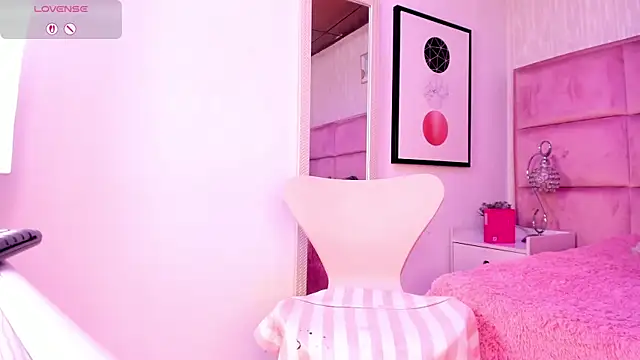 Snapshot of Janah_Myers chatting on March 11, 2026, 2:56 pm Janah Myers online show from March 11, 2026, 2:56 pm