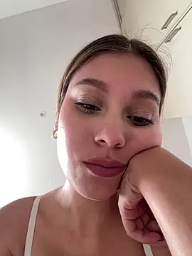 Snapshot of Nikii__ chatting on May 23, 2026, 4:22 pm Nikii online show from May 23, 2026, 4:22 pm