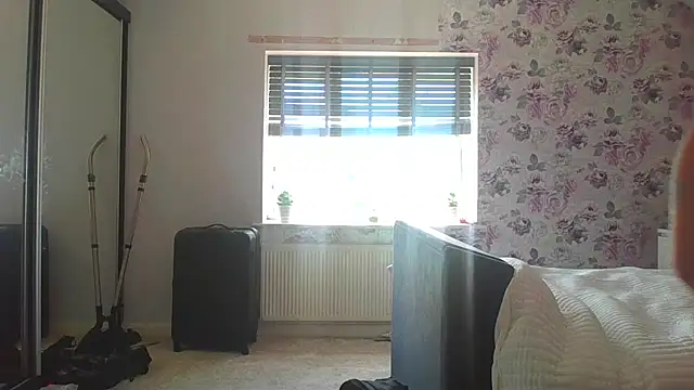 LucyRoseMae online show from June 23, 2026, 12:58 pm