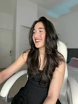 Snapshot of julieta_jhonss chatting on June 27, 2026, 3:11 am julieta jhonss online show from June 27, 2026, 3:11 am