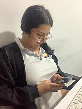 Velma star online show from September 15, 2025, 12:05 pm