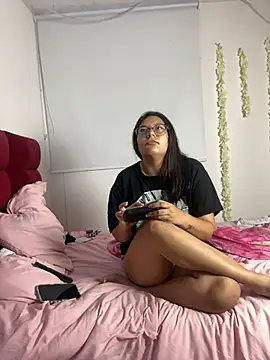 Snapshot of Velma_star chatting on April 8, 2026, 11:10 am Velma star online show from April 8, 2026, 11:10 am