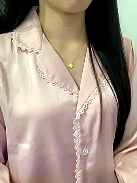 JennyQueen18 online show from October 18, 2025, 3:57 pm