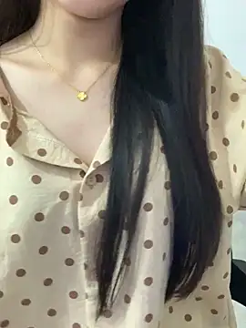 JennyQueen18 online show from April 13, 2026, 7:03 am