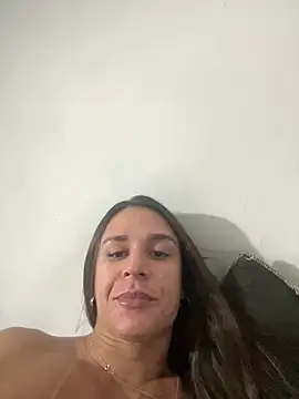 Snapshot of Isabelaa_ chatting on June 7, 2026, 2:27 am Isabelaa online show from June 7, 2026, 2:27 am