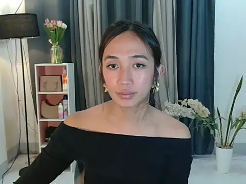 payatitaxxx online show from May 6, 2026, 1:27 pm
