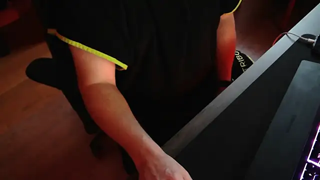 Hairyfred73 online show from March 29, 2026, 5:51 am