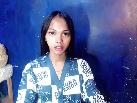 Snapshot of Simi_Ipit chatting on April 19, 2026, 6:21 pm Simi Ipit online show from April 19, 2026, 6:21 pm