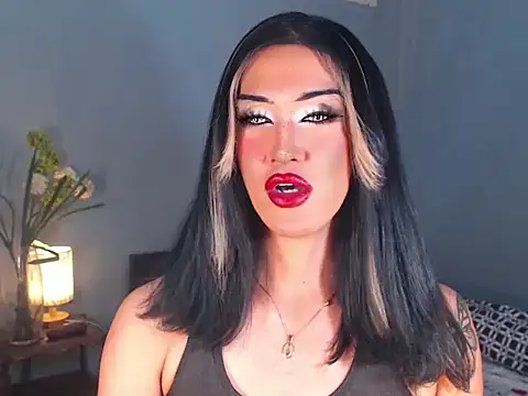 AleinaCroft online show from December 1, 2025, 4:17 am