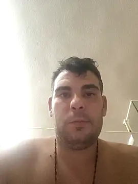 Snapshot of m702d-gr chatting on September 28, 2025, 1:05 pm m702d-gr online show from September 28, 2025, 1:05 pm