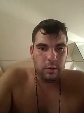 Snapshot of m702d-gr chatting on September 29, 2025, 1:05 pm m702d-gr online show from September 29, 2025, 1:05 pm