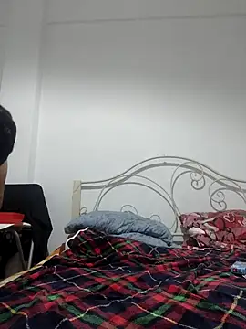 Snapshot of m702d-gr chatting on January 16, 2026, 3:27 pm m702d-gr online show from January 16, 2026, 3:27 pm