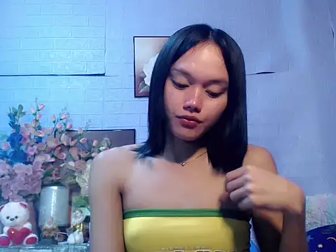 Snapshot of sexybabewarrior chatting on May 13, 2026, 5:43 pm sexybabewarrior online show from May 13, 2026, 5:43 pm