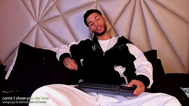 Thiagoferreti online show from April 6, 2026, 1:14 am