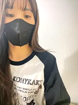 Lucy217 online show from November 17, 2025, 1:06 pm