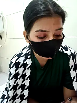 Hot Jaanvi  online show from November 15, 2025, 4:54 am