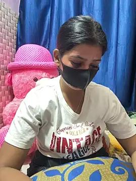 Snapshot of Hot_Jaanvi_ chatting on March 17, 2026, 5:55 am Hot Jaanvi online show from March 17, 2026, 5:55 am