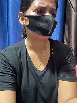 Snapshot of Hot_Jaanvi_ chatting on April 2, 2026, 3:53 pm Hot Jaanvi online show from April 2, 2026, 3:53 pm