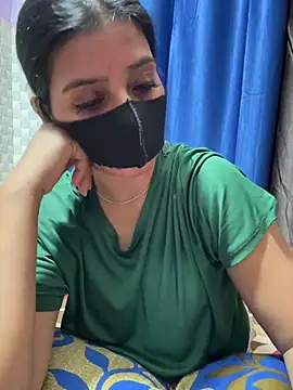 Snapshot of Hot_Jaanvi_ chatting on April 18, 2026, 4:55 pm Hot Jaanvi online show from April 18, 2026, 4:55 pm