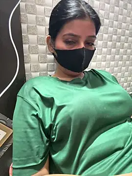 Snapshot of Hot_Jaanvi_ chatting on April 28, 2026, 3:50 pm Hot Jaanvi online show from April 28, 2026, 3:50 pm