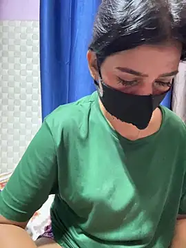 Snapshot of Hot_Jaanvi_ chatting on May 17, 2026, 3:37 am Hot Jaanvi online show from May 17, 2026, 3:37 am