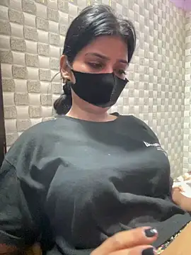 Snapshot of Hot_Jaanvi_ chatting on May 19, 2026, 4:24 pm Hot Jaanvi online show from May 19, 2026, 4:24 pm