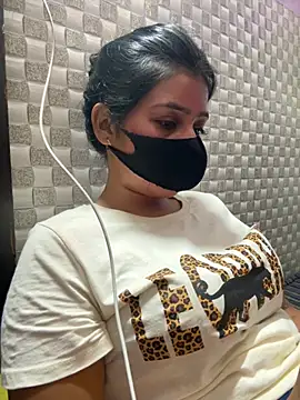 Snapshot of Hot_Jaanvi_ chatting on May 30, 2026, 5:32 pm Hot Jaanvi online show from May 30, 2026, 5:32 pm