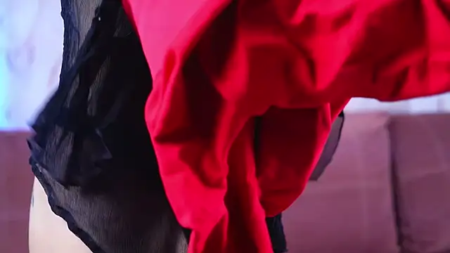 Snapshot of sukie_spooky chatting on October 13, 2025, 4:34 am sukie spooky online show from October 13, 2025, 4:34 am