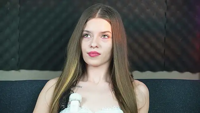 Snapshot of sukie_spooky chatting on March 26, 2026, 6:35 pm sukie spooky online show from March 26, 2026, 6:35 pm