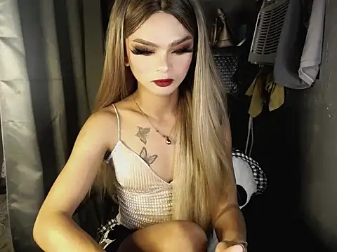 Snapshot of lexie_malingera chatting on April 1, 2026, 1:12 pm lexie malingera online show from April 1, 2026, 1:12 pm
