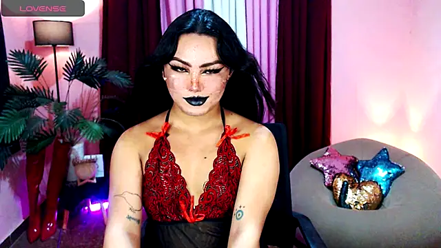 Snapshot of Unique_Maya chatting on October 21, 2025, 8:48 am Unique Maya online show from October 21, 2025, 8:48 am