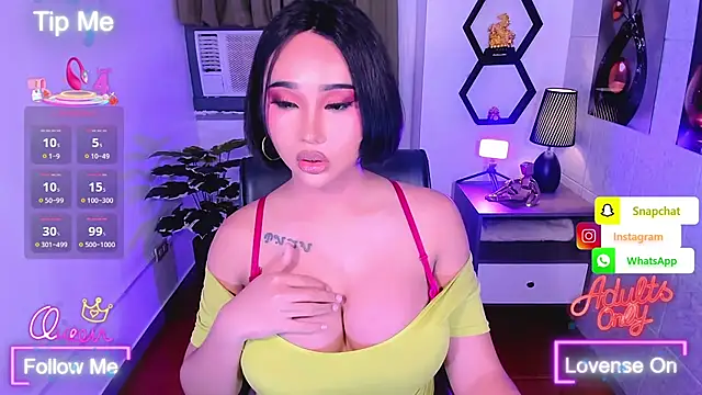TriciaCumLoader online show from July 28, 2026, 11:17 am