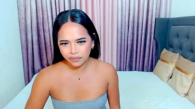 Snapshot of Lorainnelustts chatting on November 10, 2025, 7:29 am Lorainnelustts online show from November 10, 2025, 7:29 am