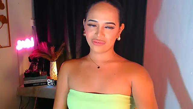 Snapshot of Lorainnelustts chatting on November 30, 2025, 1:20 am Lorainnelustts online show from November 30, 2025, 1:20 am