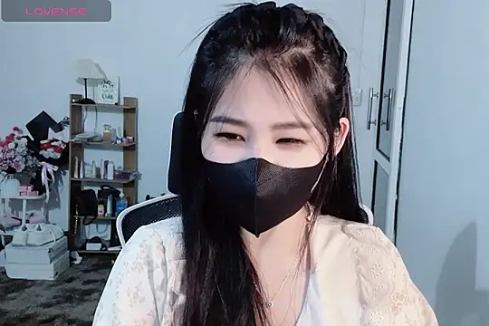    Daisy    online show from November 21, 2025, 7:40 am