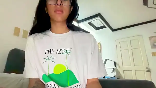 CandiceSommereux online show from September 19, 2025, 12:39 pm