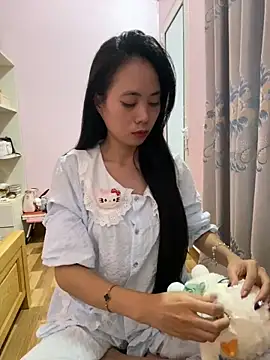 Snapshot of Dau-Tayy chatting on September 13, 2025, 10:15 am Dau-Tayy online show from September 13, 2025, 10:15 am