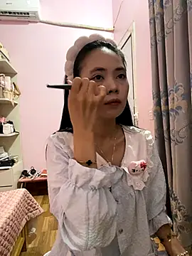 Snapshot of Dau-Tayy chatting on September 23, 2025, 11:13 am Dau-Tayy online show from September 23, 2025, 11:13 am