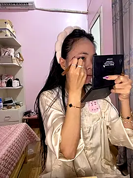 Snapshot of Dau-Tayy chatting on September 30, 2025, 9:03 am Dau-Tayy online show from September 30, 2025, 9:03 am