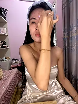 Snapshot of Dau-Tayy chatting on November 11, 2025, 8:03 am Dau-Tayy online show from November 11, 2025, 8:03 am