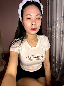 Snapshot of Dau-Tayy chatting on November 13, 2025, 7:40 am Dau-Tayy online show from November 13, 2025, 7:40 am